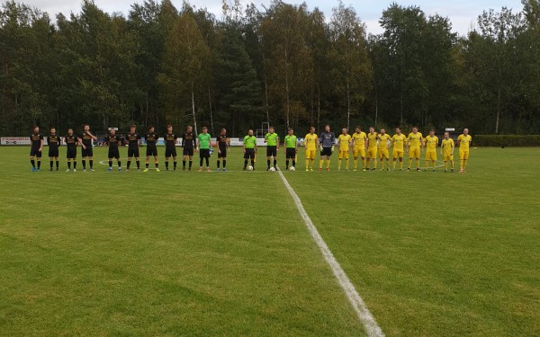 PIERWSZA PORAŻKA SENIORÓW!